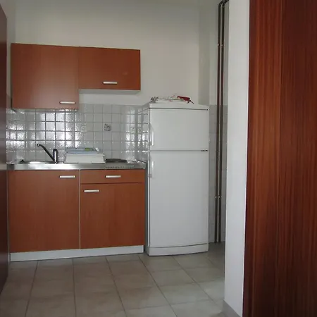 15916b Apartment
